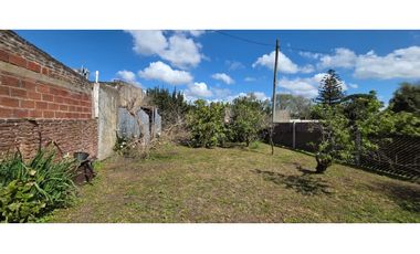 Se vende linda casa de 3 amb en Otamendi