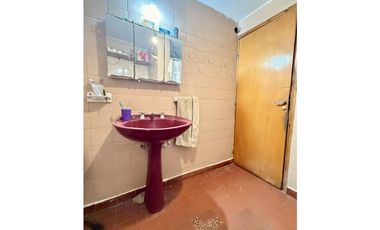 LATORRE PROP. ALQUILA 12 MESES CHALET EN PARQUE CAMET