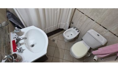 Se vende Chalet en 2 plantas - excelente zona