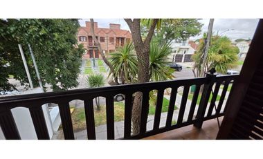 Se vende Chalet en 2 plantas - excelente zona