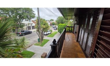 Se vende Chalet de 6 amb más lote lindero con quincho