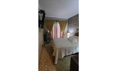 Se vende Chalet de 6 amb más lote lindero con quincho