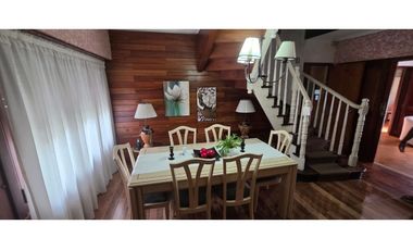 Se vende Chalet de 6 amb más lote lindero con quincho