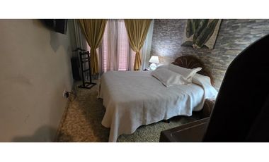 Se vende Chalet de 6 amb más lote lindero con quincho