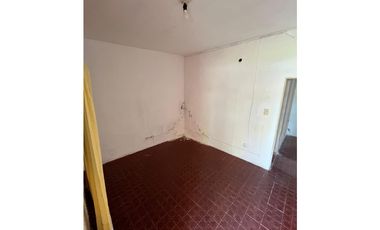 Se vende Casa en Maria Grande sobre Av. Argentina