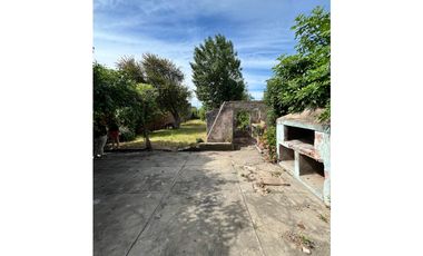Se vende Casa en Maria Grande sobre Av. Argentina