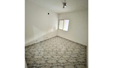 Se vende casa en maria grande calle 20 de septiembre