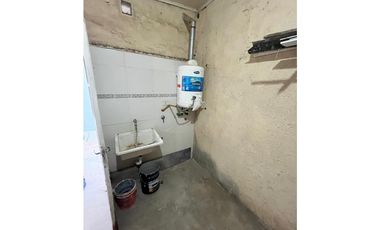 Se vende casa en maria grande calle 20 de septiembre