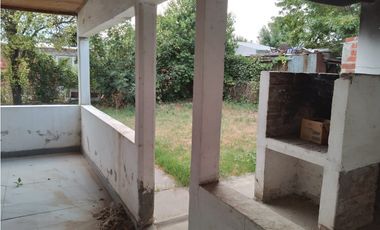 SE VENDE CASA EN VIALE ENTRE RIOS