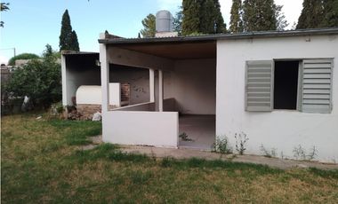 SE VENDE CASA EN VIALE ENTRE RIOS