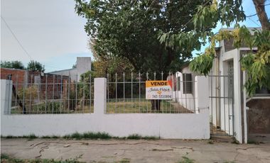 SE VENDE CASA EN VIALE ENTRE RIOS