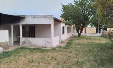 SE VENDE CASA EN VIALE ENTRE RIOS