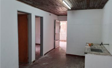 SE VENDE CASA EN VIALE ENTRE RIOS