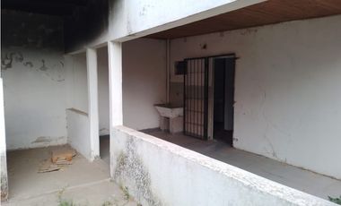 SE VENDE CASA EN VIALE ENTRE RIOS