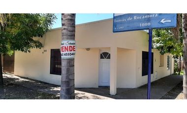 SE VENDE CASA CON LOCAL EN MARIA GRANDE