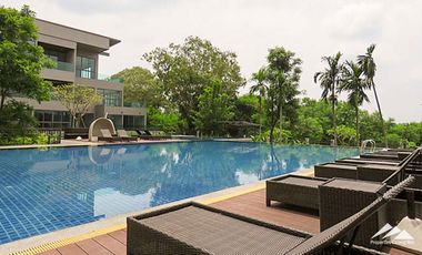 Spacious 3 Bedroom Condo With Mountain and Golf Course Views!