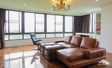 Spacious 3 Bedroom Condo With Mountain and Golf Course Views!