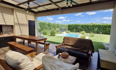 Alquiler Canning Barrio Cerrado Hermosa Casa de 3 dormitorios Garleria y Pileta