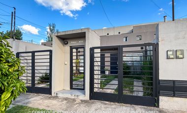 Dúplex 4 unidades funcionales en venta con cochera en Burzaco | Ideal inversión