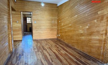 Casa en venta c/ cochera en Cuyaya
