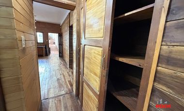 Casa en venta c/ cochera en Cuyaya