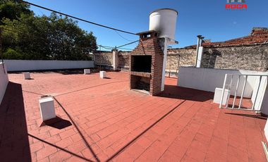 Casa en venta c/ cochera en Cuyaya
