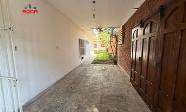 Casa en venta c/ cochera en Cuyaya