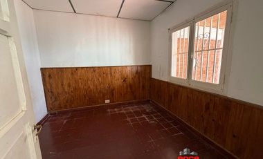 Casa en venta c/ cochera en Cuyaya