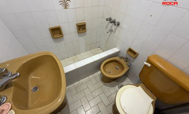 Casa en venta c/ cochera en Cuyaya