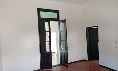 Departamento Tipo Casa en alquiler en Moron Sur