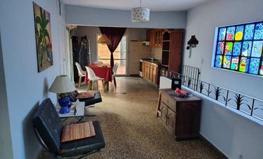 Casa PH en venta en Victoria