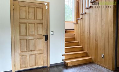 Casa en Arriendo en Parque Stocker km 2.5 camino a Ensenada, costado Santa Otilia