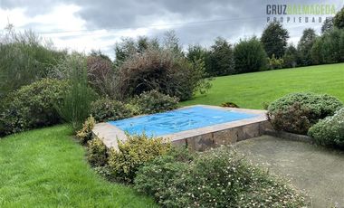 Casa en Arriendo en Parque Stocker km 2.5 camino a Ensenada, costado Santa Otilia