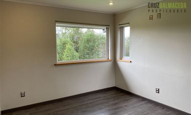 Casa en Arriendo en Parque Stocker km 2.5 camino a Ensenada, costado Santa Otilia