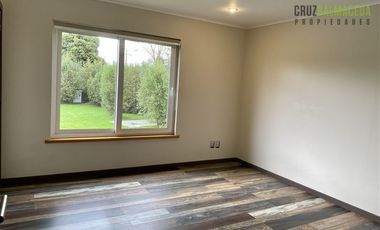 Casa en Arriendo en Parque Stocker km 2.5 camino a Ensenada, costado Santa Otilia