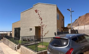 Casa en Arriendo en Av Las Nalcas 415