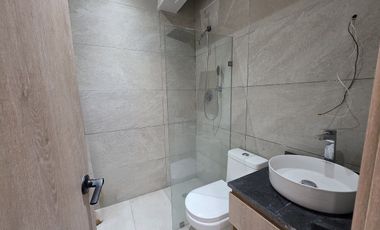 Casa en Venta Punta Tiburon / de 3 niveles