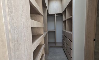 Casa en Venta Punta Tiburon / de 3 niveles