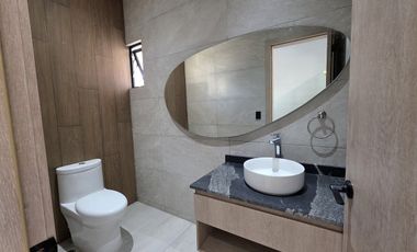 Casa en Venta Punta Tiburon / de 3 niveles