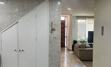 RENTO CASA EN PASEOS DE TAXQUEÑA, COYOACAN