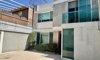 RENTO CASA EN PASEOS DE TAXQUEÑA, COYOACAN