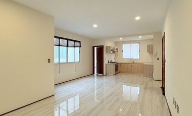 Departamento amplio con con balcón - 3 recamaras