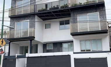 Departamento amplio con con balcón - 3 recamaras