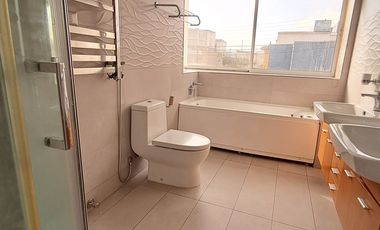 VENTA AMPLIA CASA CON EXCELENTE PLUSVALÍA