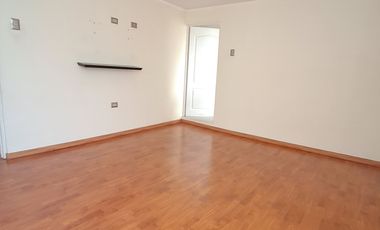 VENTA AMPLIA CASA CON EXCELENTE PLUSVALÍA