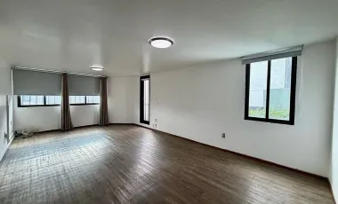 Casa en venta en Lomas de Tecamachalco, Naucalpan de Juárez, México
