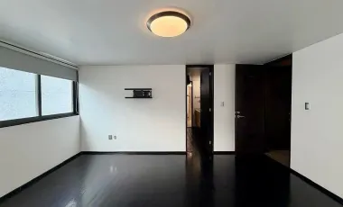 Casa en venta en Lomas de Tecamachalco, Naucalpan de Juárez, México