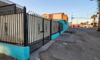 CASA  ESQUINA EN VENTA, EXCLUSIVO SECTOR PUNTILLA SAUCACHE
