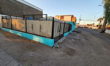 CASA  ESQUINA EN VENTA, EXCLUSIVO SECTOR PUNTILLA SAUCACHE