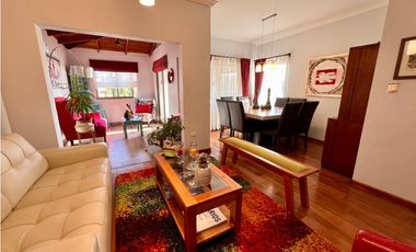 HERMOSA CASA EN VENTA EN VIÑA DEL MAR ALTO